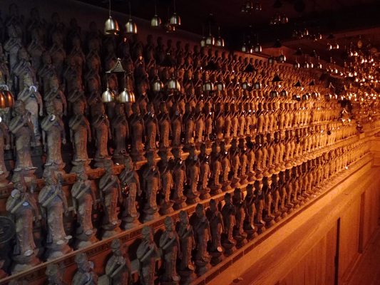 Collection de statues