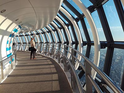 Couloir panoramique à 450m
