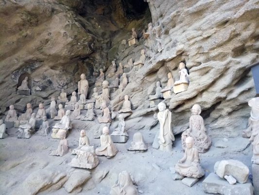 Statues des disciples