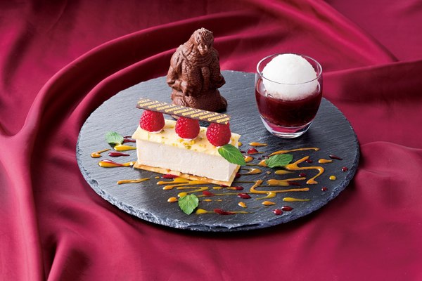 Gâteau en forme de Godzilla