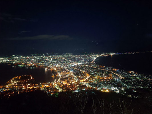 Vue de nuit depuis le mont Hakodate