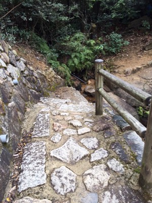 Chemin Yujo Ishidatami / 遊女石畳