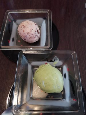 Boules de glace haricots rouges et matcha