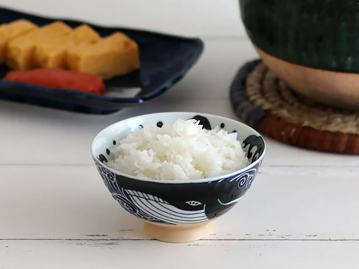 Fabrication artisanale Japonaise représentant une baleine dans les vagues